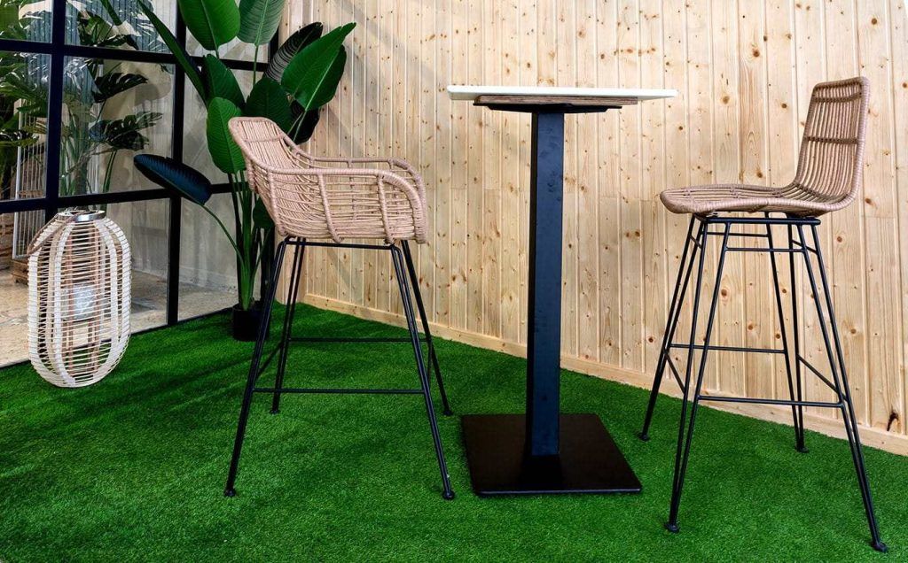 mesas altas hostelería y sector contract